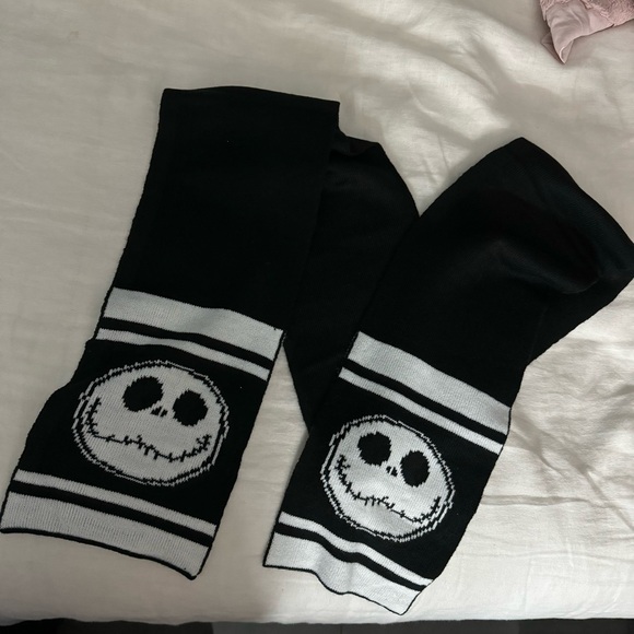 Nightmare before Christmas set. - Picture 2 of 2